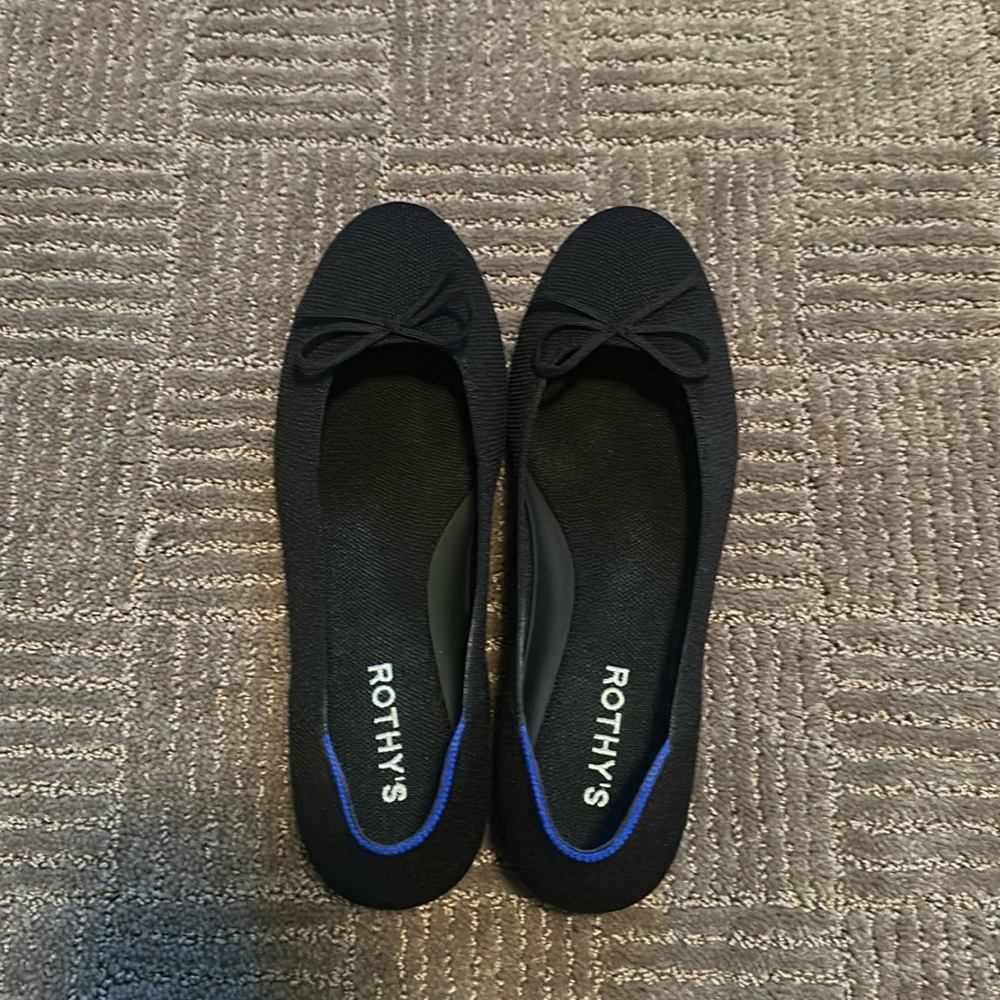 Rothy’s Ballet black Flats - BARELY WORN - Size 7.5